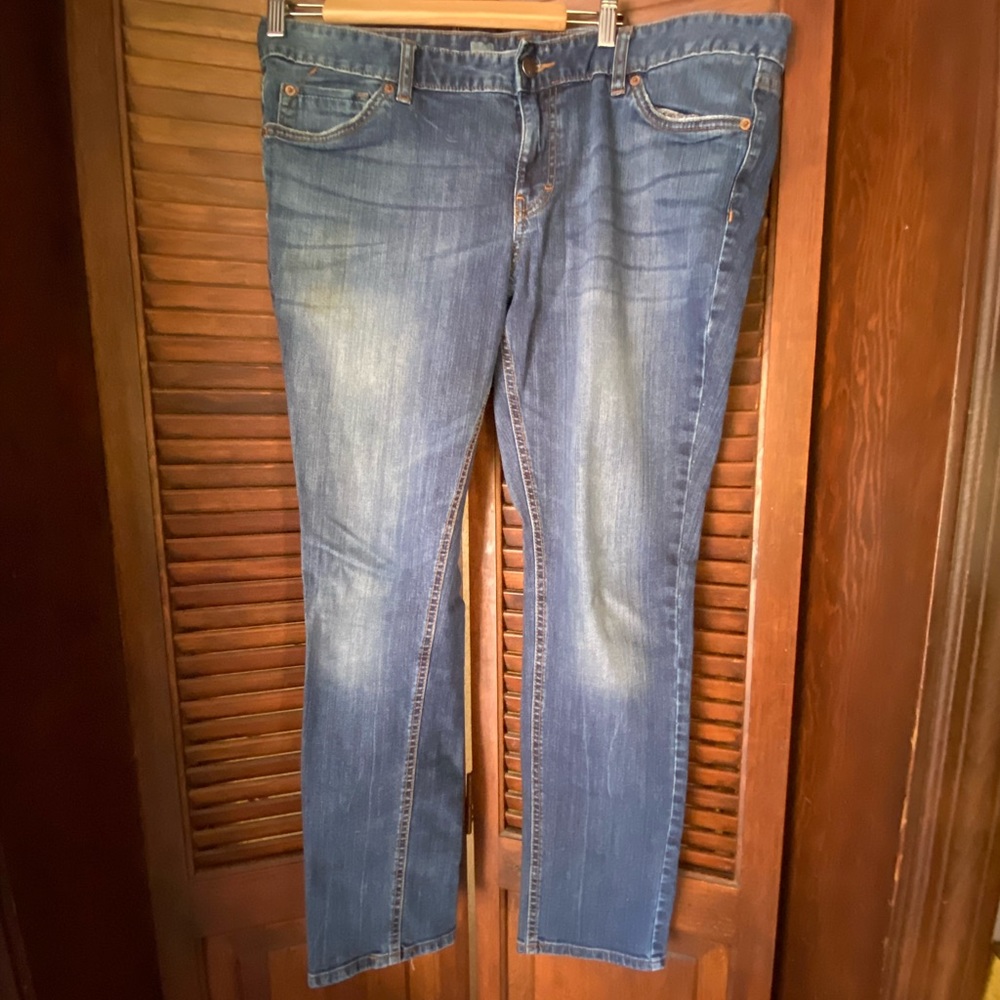 Mossimo jeans size 16s, faded yellow stain